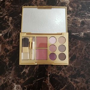 Estee Lauder Makeup Kit